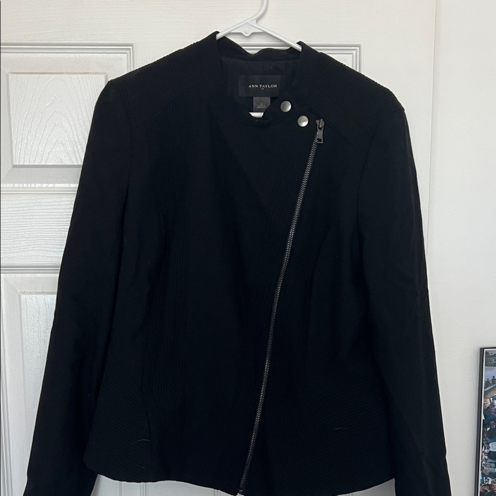 Ann Taylor Women's Black Asymmetrical Blazer-Jacket